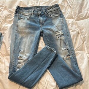 American Eagle Blue Skinny Jeans Distressed women’s size 2 short